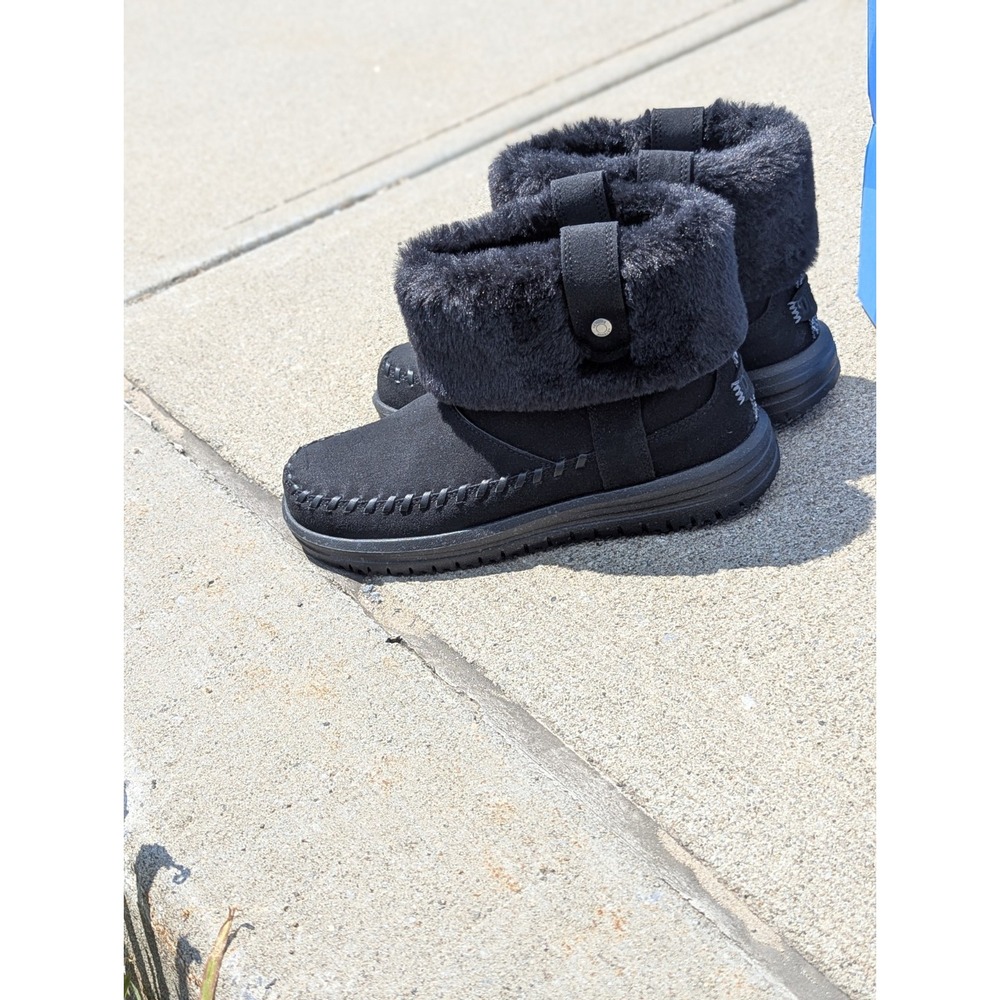 Hey Dude Camden Cuff Classic Cozy Black Faux Fur Boots NIB Women's 7 - Picture 3 of 10